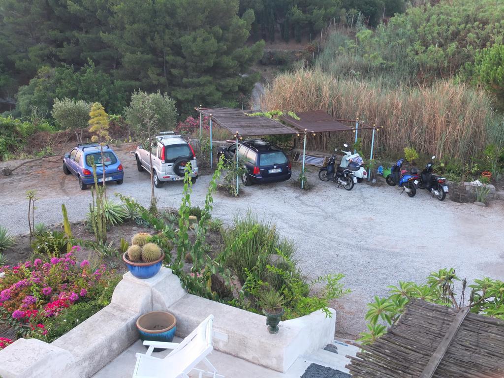 B&B Al Salvatore Di Lipari Экстерьер фото