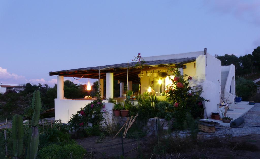 B&B Al Salvatore Di Lipari Экстерьер фото