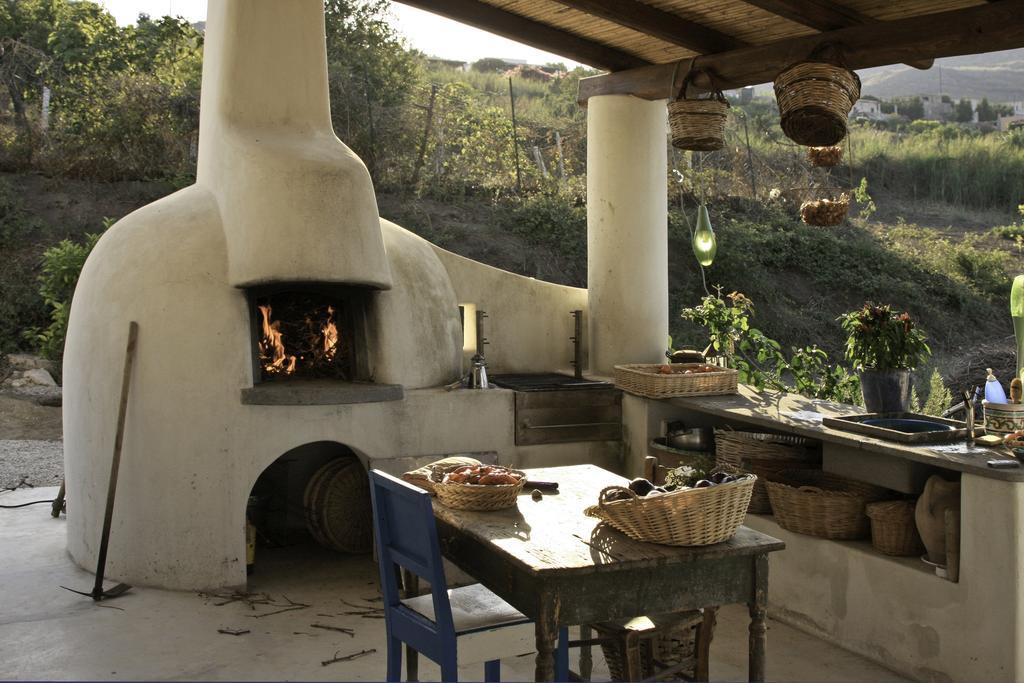 B&B Al Salvatore Di Lipari Экстерьер фото